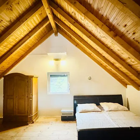 Chalet Mirno